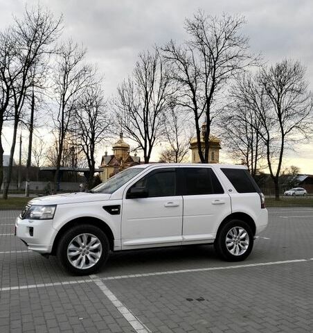 Білий Ленд Ровер Freelander, об'ємом двигуна 2.18 л та пробігом 227 тис. км за 13600 $, фото 14 на Automoto.ua