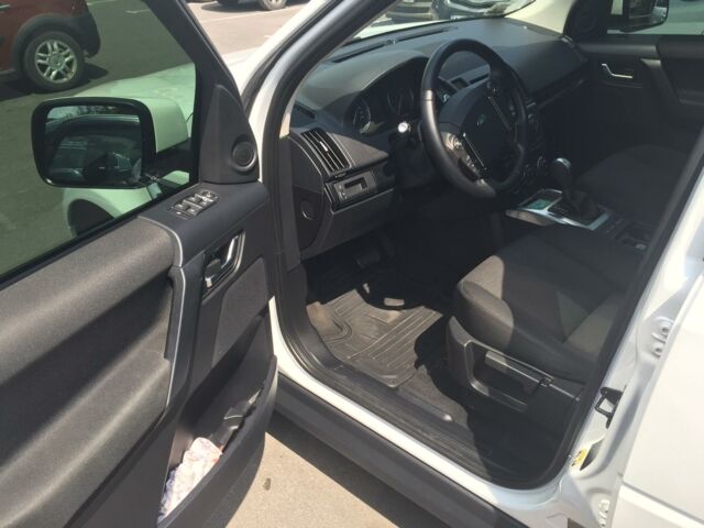 Білий Ленд Ровер Freelander, об'ємом двигуна 2.2 л та пробігом 80 тис. км за 25500 $, фото 3 на Automoto.ua