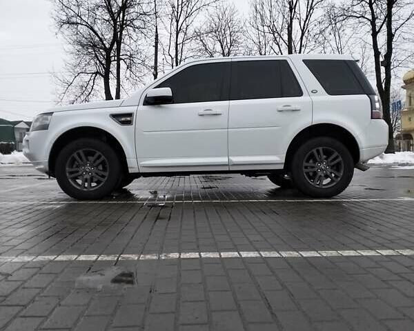Білий Ленд Ровер Freelander, об'ємом двигуна 2.2 л та пробігом 225 тис. км за 14300 $, фото 4 на Automoto.ua