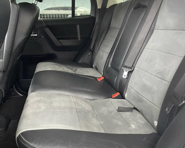 Белый Ленд Ровер Фрилендер, объемом двигателя 2.2 л и пробегом 207 тыс. км за 13950 $, фото 93 на Automoto.ua