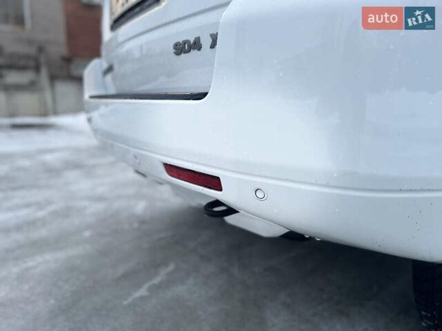 Білий Ленд Ровер Freelander, об'ємом двигуна 2.18 л та пробігом 225 тис. км за 12990 $, фото 27 на Automoto.ua