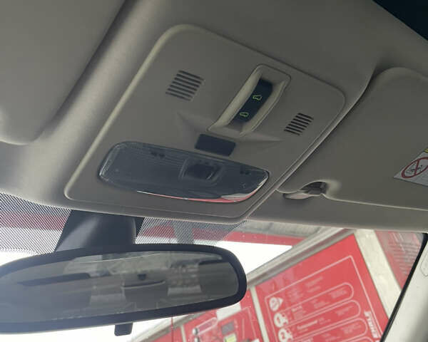 Белый Ленд Ровер Фрилендер, объемом двигателя 2.2 л и пробегом 207 тыс. км за 13950 $, фото 88 на Automoto.ua