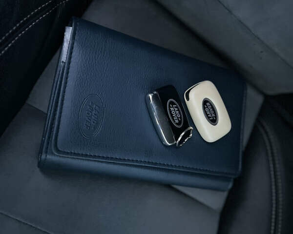 Білий Ленд Ровер Freelander, об'ємом двигуна 2.18 л та пробігом 225 тис. км за 12990 $, фото 56 на Automoto.ua