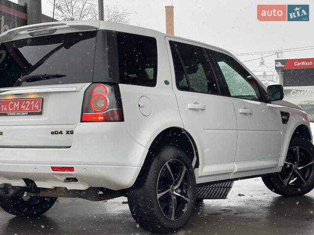 Белый Ленд Ровер Фрилендер, объемом двигателя 2.2 л и пробегом 207 тыс. км за 13950 $, фото 65 на Automoto.ua