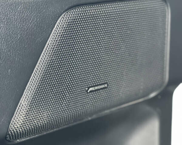 Белый Ленд Ровер Фрилендер, объемом двигателя 2.2 л и пробегом 207 тыс. км за 13950 $, фото 96 на Automoto.ua