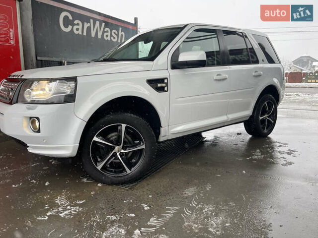 Белый Ленд Ровер Фрилендер, объемом двигателя 2.2 л и пробегом 207 тыс. км за 13950 $, фото 61 на Automoto.ua