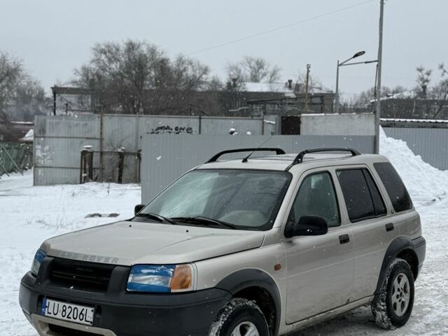 Бежевий Ленд Ровер Freelander, об'ємом двигуна 2 л та пробігом 300 тис. км за 2600 $, фото 1 на Automoto.ua