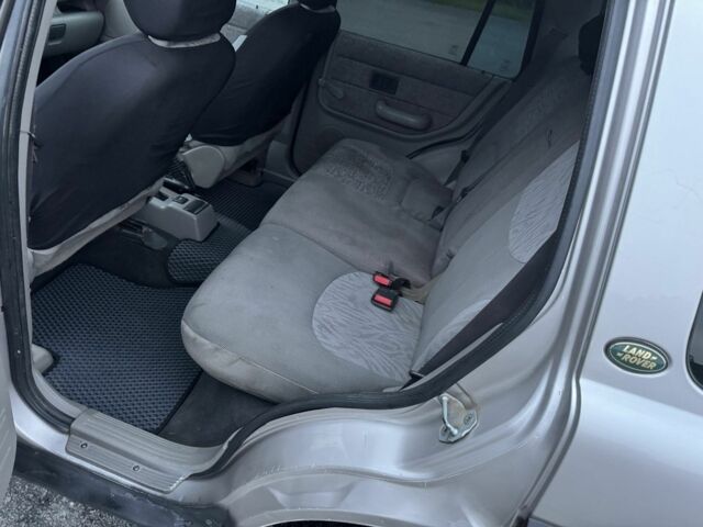 Бежевый Ленд Ровер Фрилендер, объемом двигателя 2 л и пробегом 200 тыс. км за 2950 $, фото 8 на Automoto.ua