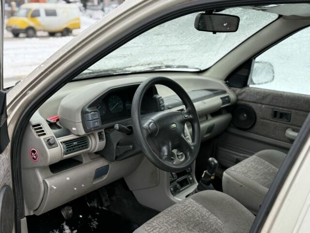 Бежевий Ленд Ровер Freelander, об'ємом двигуна 2 л та пробігом 300 тис. км за 2600 $, фото 6 на Automoto.ua