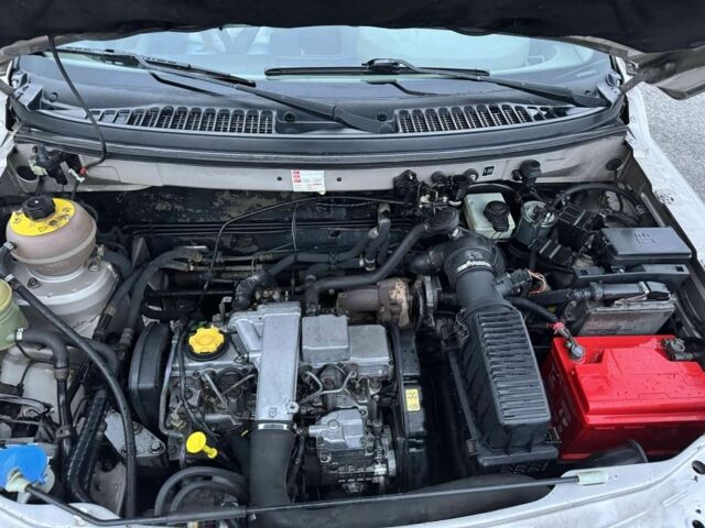 Бежевый Ленд Ровер Фрилендер, объемом двигателя 2 л и пробегом 200 тыс. км за 2950 $, фото 13 на Automoto.ua