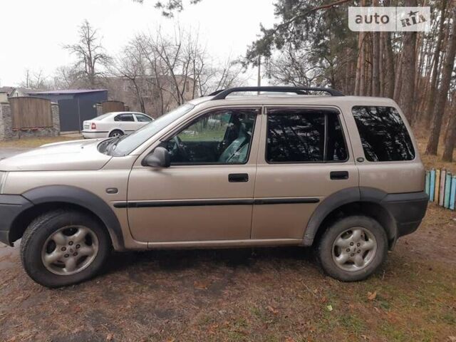 Бежевий Ленд Ровер Freelander, об'ємом двигуна 2.5 л та пробігом 320 тис. км за 4800 $, фото 2 на Automoto.ua