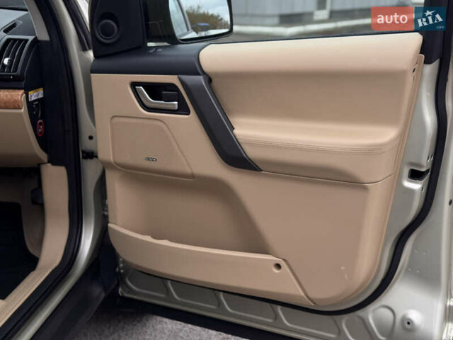 Бежевый Ленд Ровер Фрилендер, объемом двигателя 2.2 л и пробегом 289 тыс. км за 10500 $, фото 47 на Automoto.ua