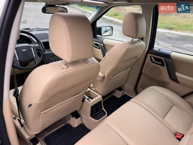 Бежевый Ленд Ровер Фрилендер, объемом двигателя 2.2 л и пробегом 289 тыс. км за 10500 $, фото 39 на Automoto.ua
