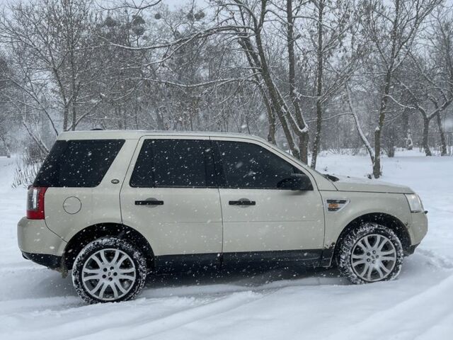 Бежевый Ленд Ровер Фрилендер, объемом двигателя 2.2 л и пробегом 305 тыс. км за 4950 $, фото 4 на Automoto.ua
