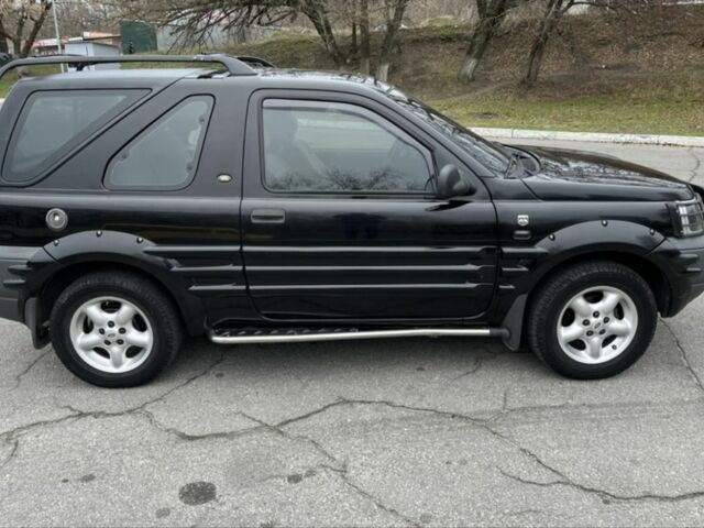 Черный Ленд Ровер Фрилендер, объемом двигателя 1.8 л и пробегом 183 тыс. км за 5500 $, фото 4 на Automoto.ua