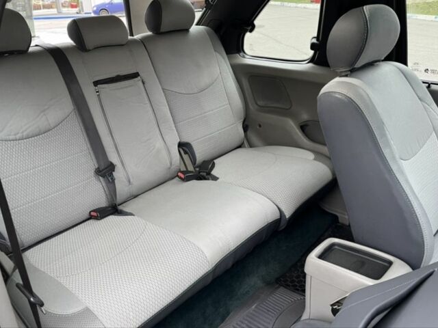 Черный Ленд Ровер Фрилендер, объемом двигателя 1.8 л и пробегом 183 тыс. км за 5500 $, фото 12 на Automoto.ua