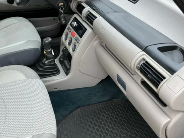 Черный Ленд Ровер Фрилендер, объемом двигателя 1.8 л и пробегом 183 тыс. км за 5500 $, фото 14 на Automoto.ua