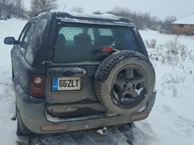 Черный Ленд Ровер Фрилендер, объемом двигателя 2 л и пробегом 394 тыс. км за 3120 $, фото 8 на Automoto.ua