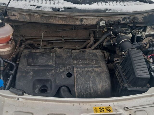 Черный Ленд Ровер Фрилендер, объемом двигателя 2 л и пробегом 394 тыс. км за 3120 $, фото 6 на Automoto.ua