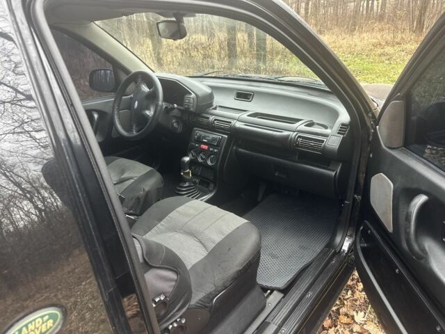 Чорний Ленд Ровер Freelander, об'ємом двигуна 2 л та пробігом 230 тис. км за 6700 $, фото 3 на Automoto.ua