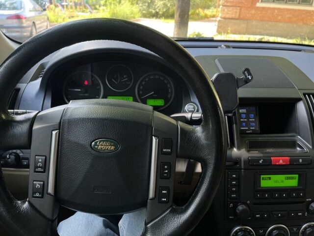 Чорний Ленд Ровер Freelander, об'ємом двигуна 2.2 л та пробігом 279 тис. км за 9800 $, фото 3 на Automoto.ua