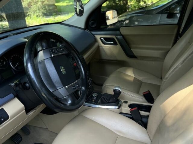 Чорний Ленд Ровер Freelander, об'ємом двигуна 2.2 л та пробігом 279 тис. км за 9800 $, фото 6 на Automoto.ua
