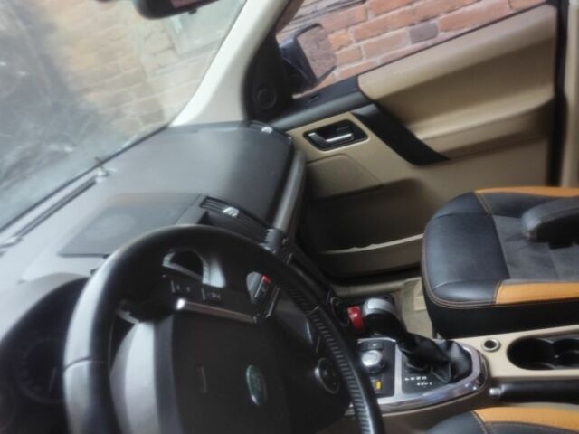 Чорний Ленд Ровер Freelander, об'ємом двигуна 2.2 л та пробігом 370 тис. км за 7601 $, фото 2 на Automoto.ua