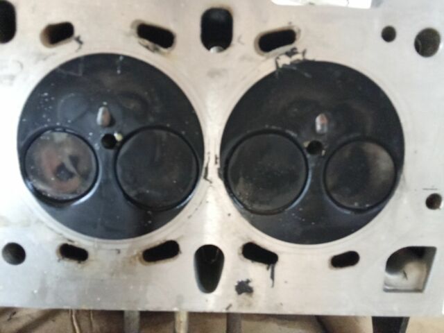 Черный Ленд Ровер Фрилендер, объемом двигателя 2 л и пробегом 500 тыс. км за 500 $, фото 4 на Automoto.ua