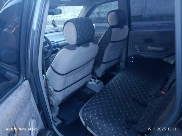 Черный Ленд Ровер Фрилендер, объемом двигателя 0 л и пробегом 300 тыс. км за 1999 $, фото 7 на Automoto.ua