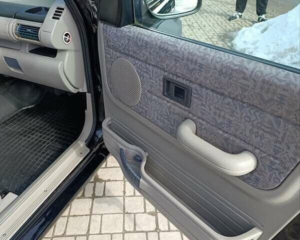 Черный Ленд Ровер Фрилендер, объемом двигателя 1.8 л и пробегом 224 тыс. км за 4999 $, фото 12 на Automoto.ua