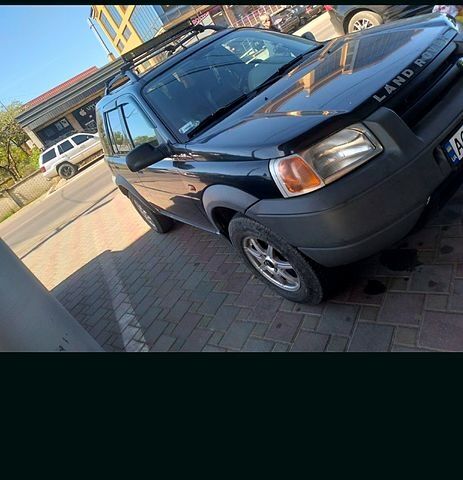 Чорний Ленд Ровер Freelander, об'ємом двигуна 1.8 л та пробігом 240 тис. км за 3500 $, фото 1 на Automoto.ua