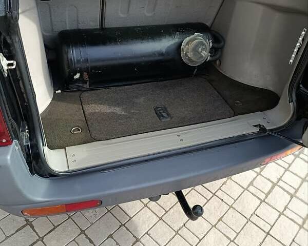 Черный Ленд Ровер Фрилендер, объемом двигателя 1.8 л и пробегом 224 тыс. км за 4999 $, фото 15 на Automoto.ua