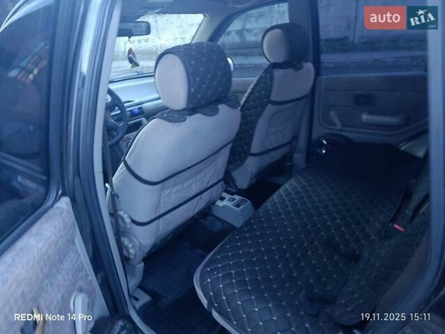 Черный Ленд Ровер Фрилендер, объемом двигателя 2 л и пробегом 300 тыс. км за 1999 $, фото 6 на Automoto.ua