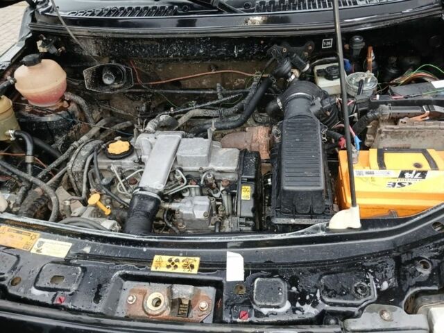 Чорний Ленд Ровер Freelander, об'ємом двигуна 2 л та пробігом 340 тис. км за 2200 $, фото 4 на Automoto.ua