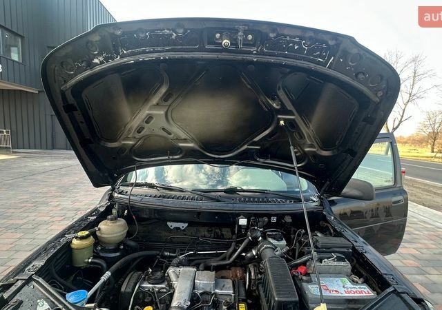 Черный Ленд Ровер Фрилендер, объемом двигателя 0 л и пробегом 355 тыс. км за 2800 $, фото 24 на Automoto.ua