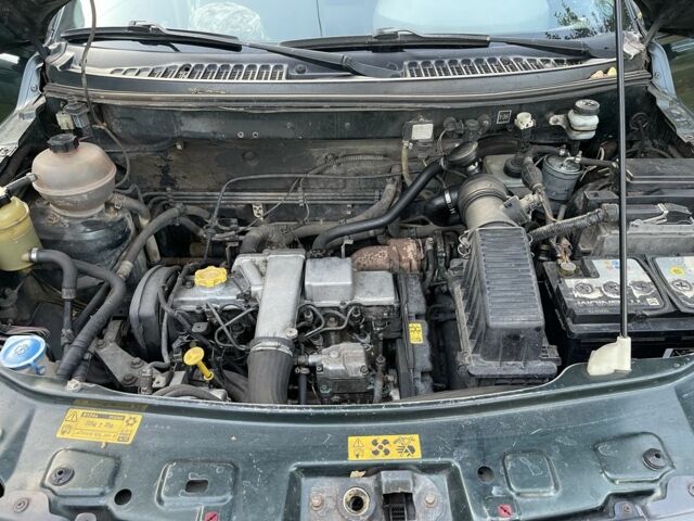 Чорний Ленд Ровер Freelander, об'ємом двигуна 0 л та пробігом 365 тис. км за 3000 $, фото 13 на Automoto.ua