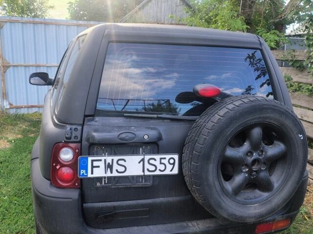 Чорний Ленд Ровер Freelander, об'ємом двигуна 2 л та пробігом 320 тис. км за 1898 $, фото 2 на Automoto.ua