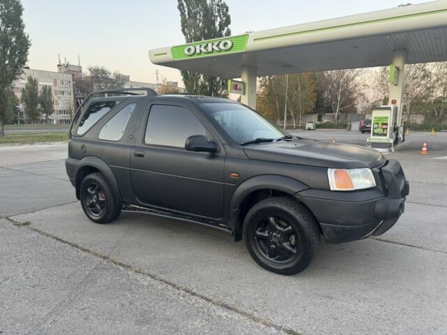 Черный Ленд Ровер Фрилендер, объемом двигателя 0 л и пробегом 320 тыс. км за 2550 $, фото 1 на Automoto.ua