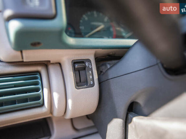 Черный Ленд Ровер Фрилендер, объемом двигателя 1.99 л и пробегом 400 тыс. км за 4500 $, фото 30 на Automoto.ua