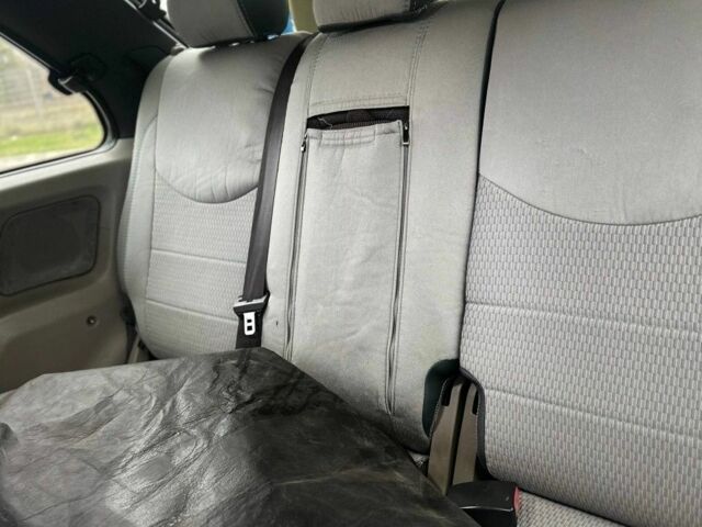 Черный Ленд Ровер Фрилендер, объемом двигателя 0 л и пробегом 181 тыс. км за 5500 $, фото 7 на Automoto.ua