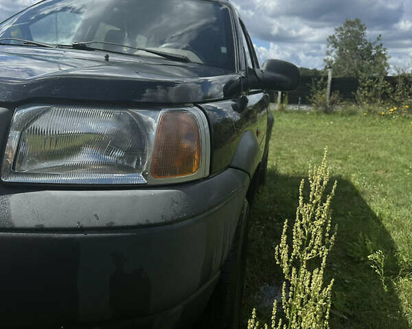 Чорний Ленд Ровер Freelander, об'ємом двигуна 2 л та пробігом 197 тис. км за 5000 $, фото 2 на Automoto.ua