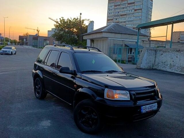 Черный Ленд Ровер Фрилендер, объемом двигателя 1.8 л и пробегом 297 тыс. км за 4000 $, фото 5 на Automoto.ua