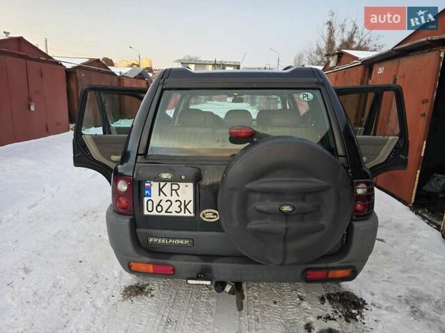 Черный Ленд Ровер Фрилендер, объемом двигателя 2 л и пробегом 380 тыс. км за 3500 $, фото 15 на Automoto.ua