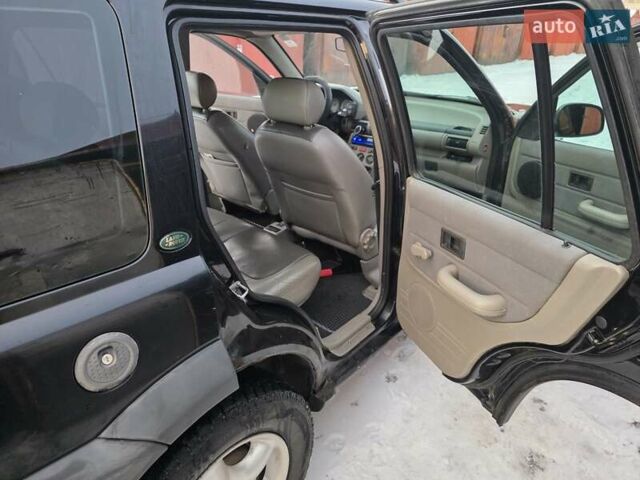 Черный Ленд Ровер Фрилендер, объемом двигателя 2 л и пробегом 380 тыс. км за 3500 $, фото 12 на Automoto.ua