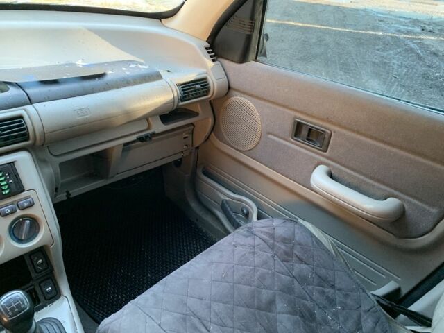 Черный Ленд Ровер Фрилендер, объемом двигателя 1.8 л и пробегом 230 тыс. км за 3200 $, фото 12 на Automoto.ua