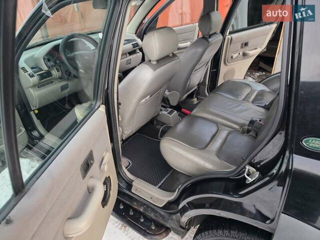 Черный Ленд Ровер Фрилендер, объемом двигателя 2 л и пробегом 380 тыс. км за 3500 $, фото 13 на Automoto.ua