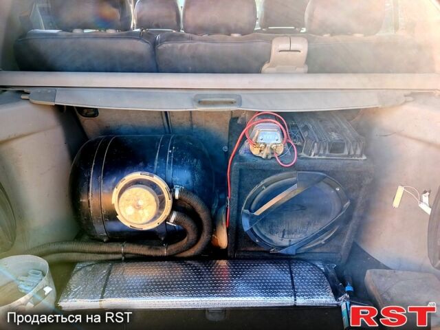 Чорний Ленд Ровер Freelander, об'ємом двигуна 1.8 л та пробігом 100 тис. км за 4000 $, фото 4 на Automoto.ua