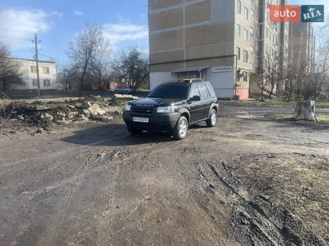 Черный Ленд Ровер Фрилендер, объемом двигателя 1.8 л и пробегом 273 тыс. км за 4900 $, фото 2 на Automoto.ua