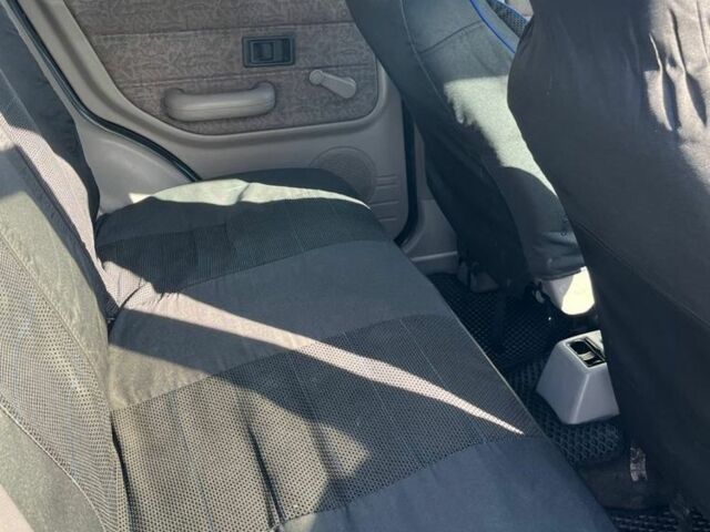 Чорний Ленд Ровер Freelander, об'ємом двигуна 1.8 л та пробігом 371 тис. км за 4400 $, фото 12 на Automoto.ua