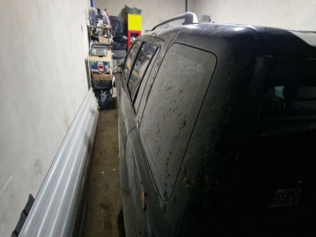 Черный Ленд Ровер Фрилендер, объемом двигателя 1.8 л и пробегом 220 тыс. км за 4000 $, фото 4 на Automoto.ua